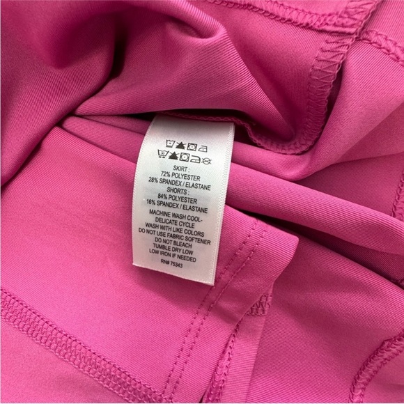 4/25 Tommy Bahama Pink Pleated Skater Skorts - Picture 3 of 8